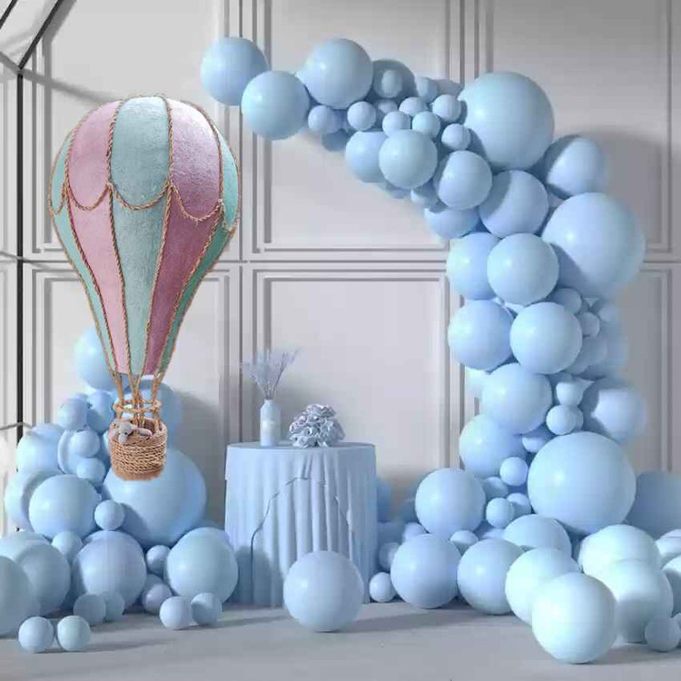 بادکنک آارایی به همراه بالن شادیکادکور