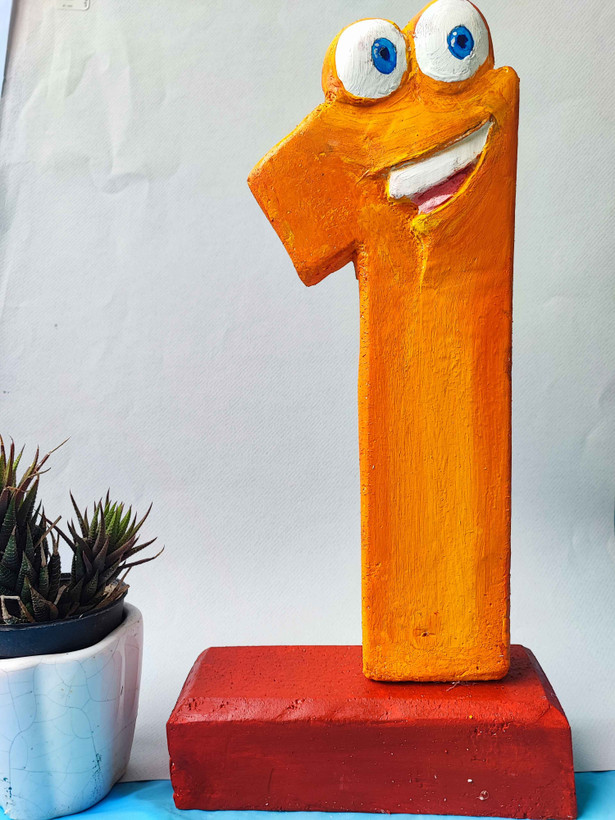 ماکت یونولیتی کارتونی طرح اعداد به ارتفاع 25 سانت