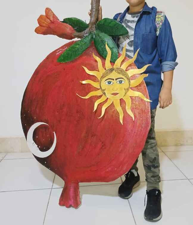 Custom 3D Maquette میوه Pomegranate برای شب یلدا 1 meter- گزینه دیوارکوب و استند for decoration